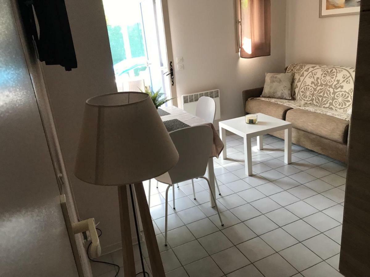Villa 940 Sur L'Ile Des Pecheurs เลอบาร์กาแรส ภายนอก รูปภาพ